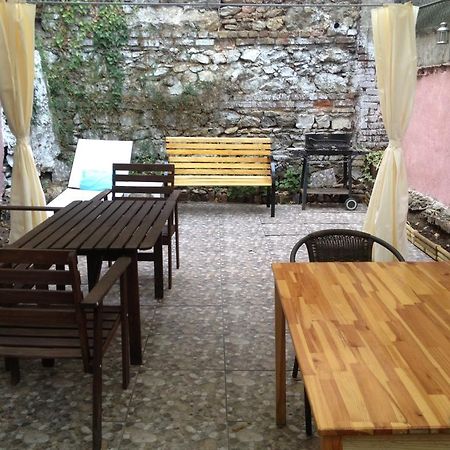 Kevin'S Hostel Стамбул Экстерьер фото