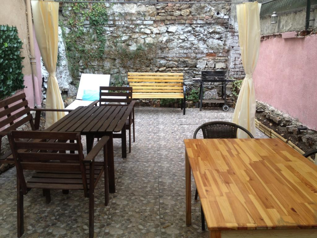 Kevin'S Hostel Стамбул Экстерьер фото